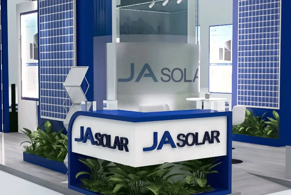 JA Solar stand
